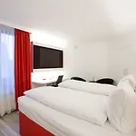 Hotel Dormero Duesseldorf 4*