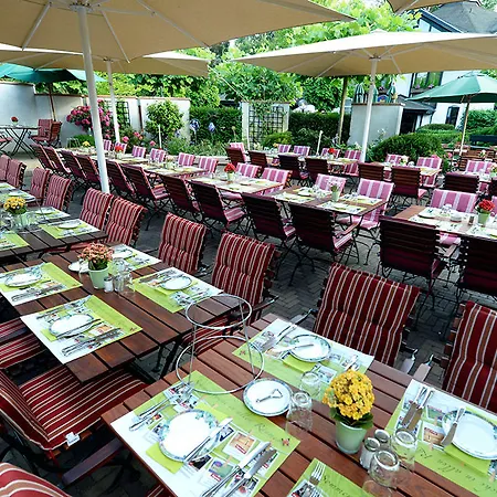 Hotell Dormero Duesseldorf 4*